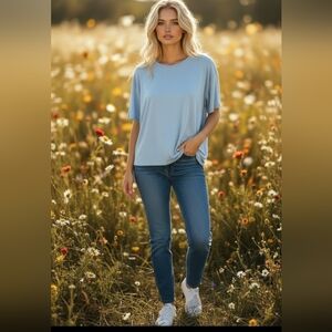 JANE AND DELANCEY Powder Blue Soft & Stretchy Boxy Cropped Top, EUC, L